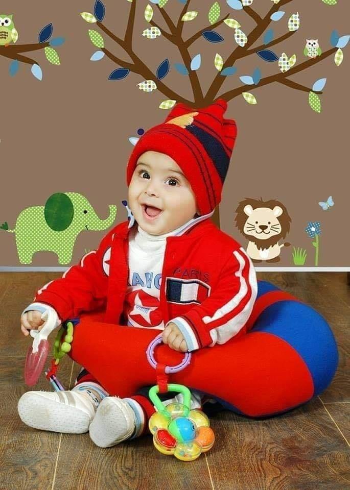 Cozy Comfort: Baby Sofa Seat for Relaxed Lounging and Quality Time